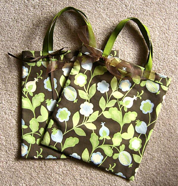 가방의 패턴 : 어느 날 저녁 새 악세서리를 바느질하십시오!